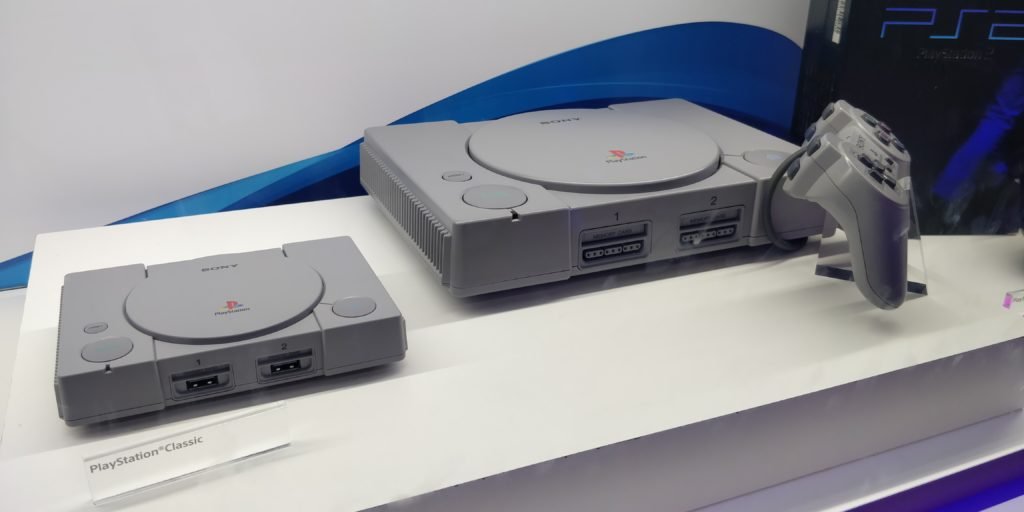 Perbandingan PlayStation Classic dengan PlayStation One